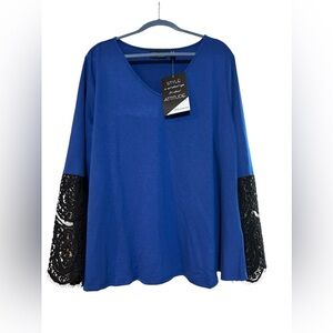 NWT Attitudes by Renee tunic top